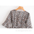 Vestido de manga corta de leopardo